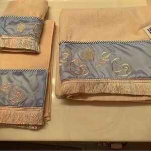 Nautical Shell Bath Towel , Hand Towel and Matching Wash Cloth Set